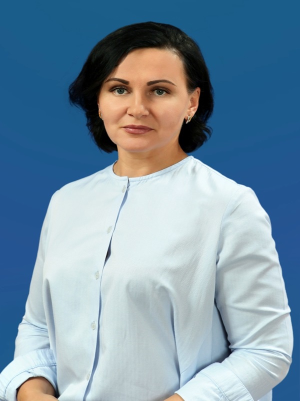 Попова Оксана Петровна.